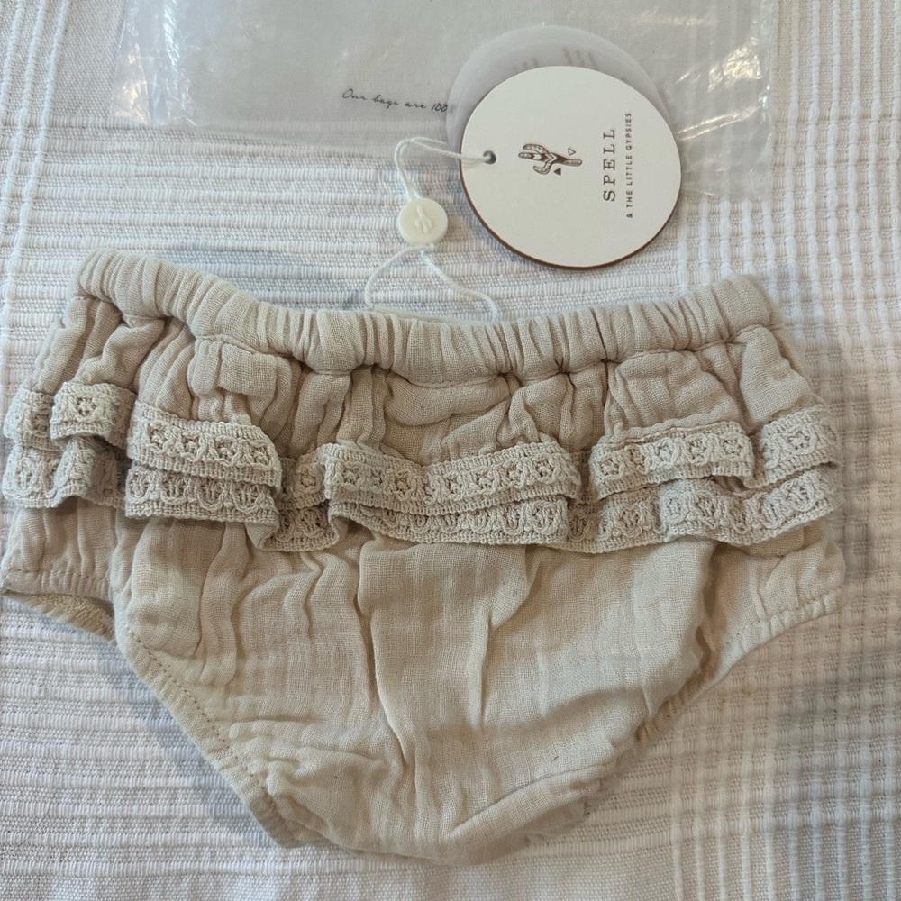 Ava botanically dyed cotton bloomers 3-6mo